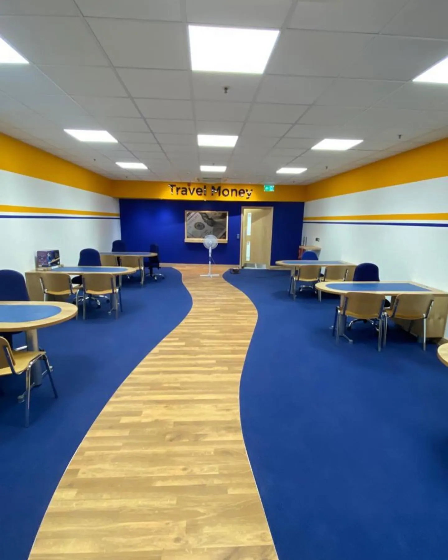 Hays Travel - photo 2