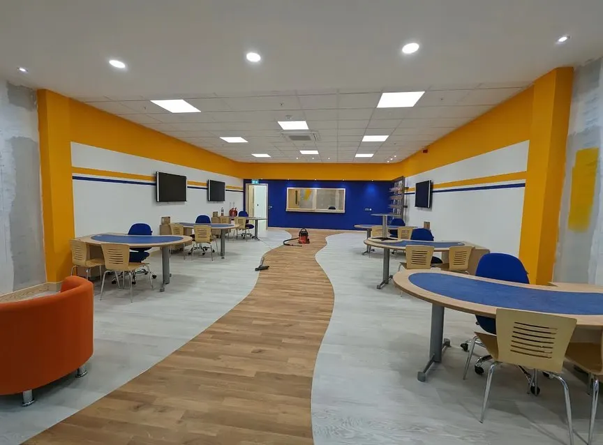Hays Travel - photo 11